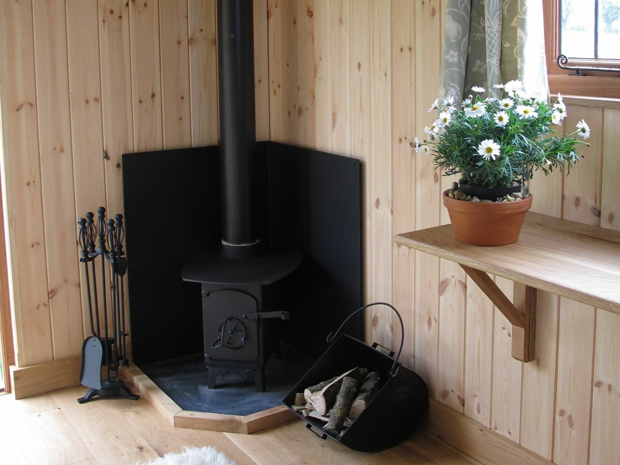 Marshwood Farm B&B And Shepherds Hut Dinton  Εξωτερικό φωτογραφία